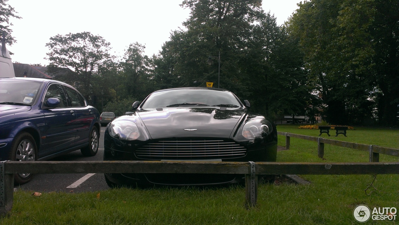 Aston Martin DB9 Volante