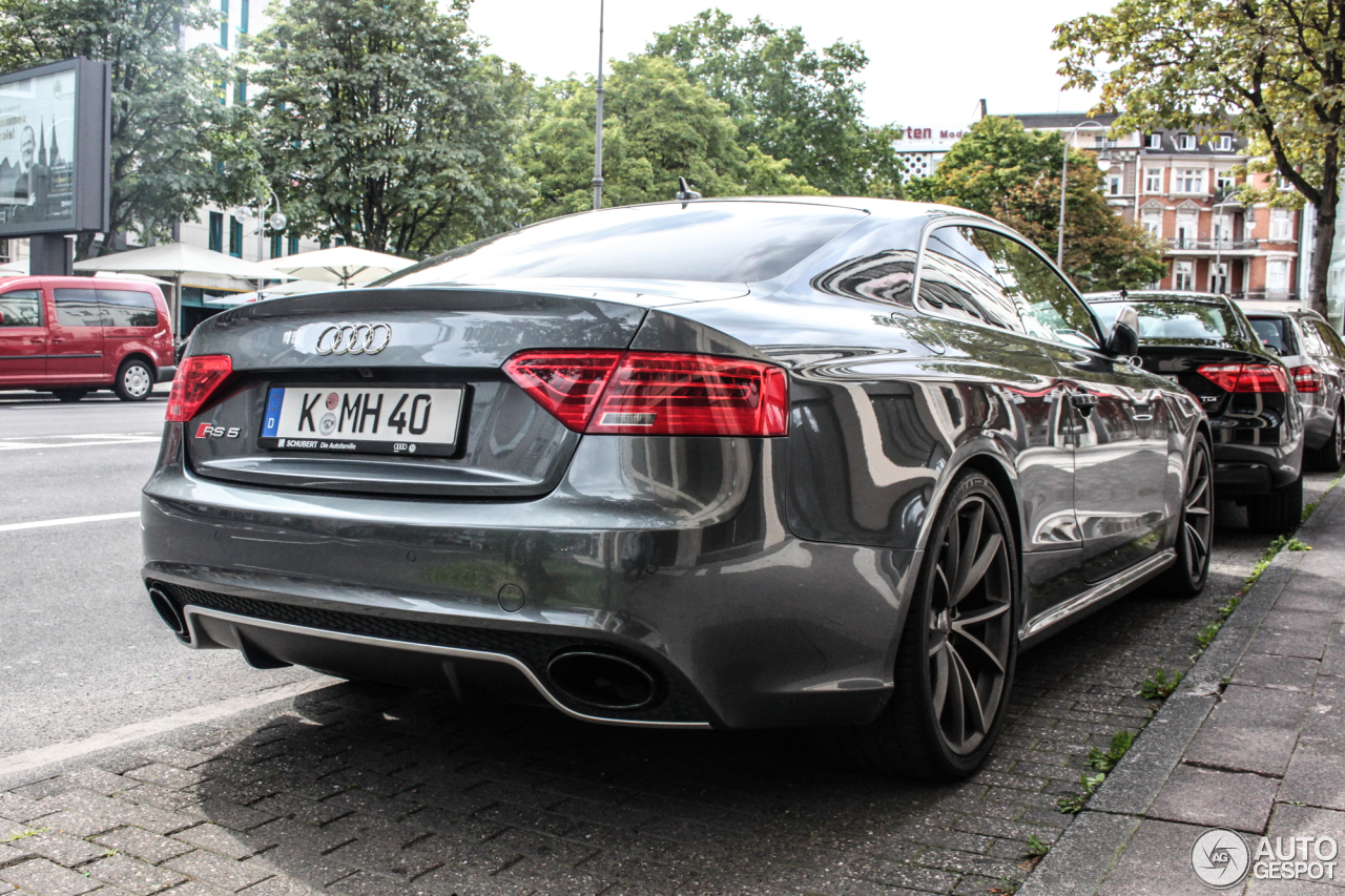 Audi RS5 B8 2012