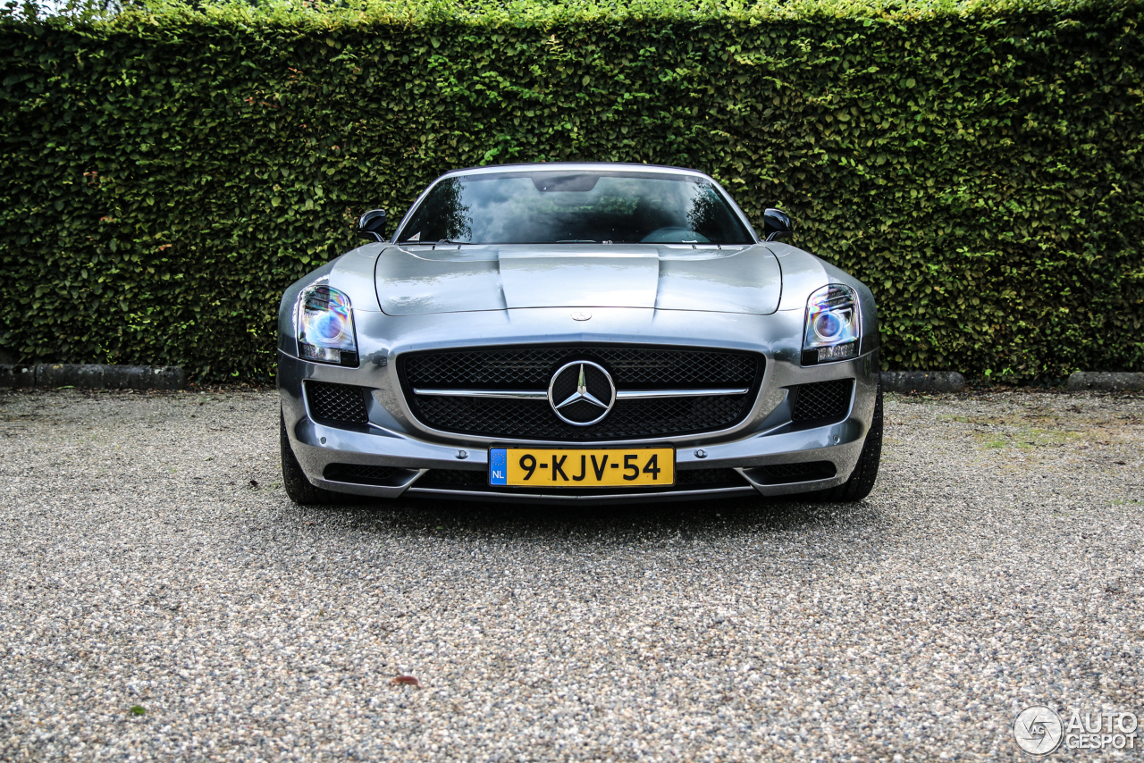 Mercedes-Benz SLS AMG GT Roadster