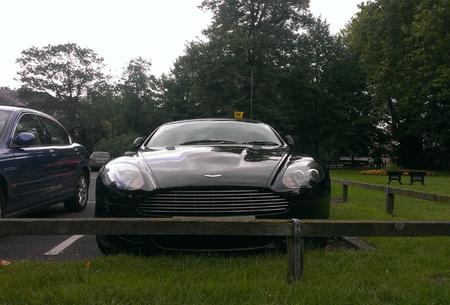 Aston Martin DB9 Volante