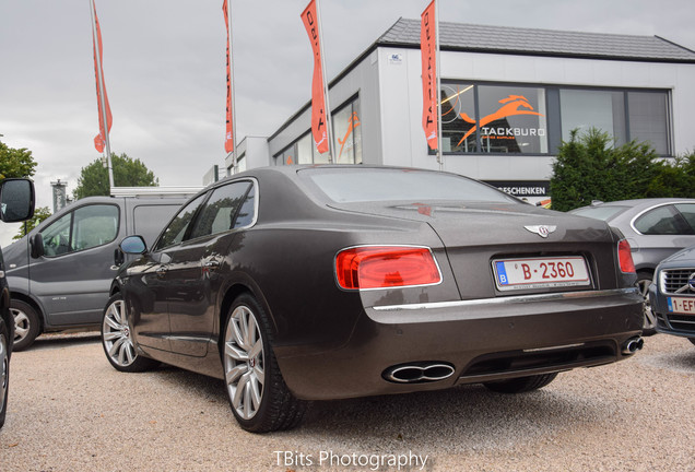 Bentley Flying Spur V8