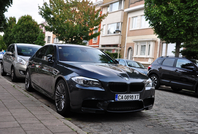 BMW M5 F10 2011