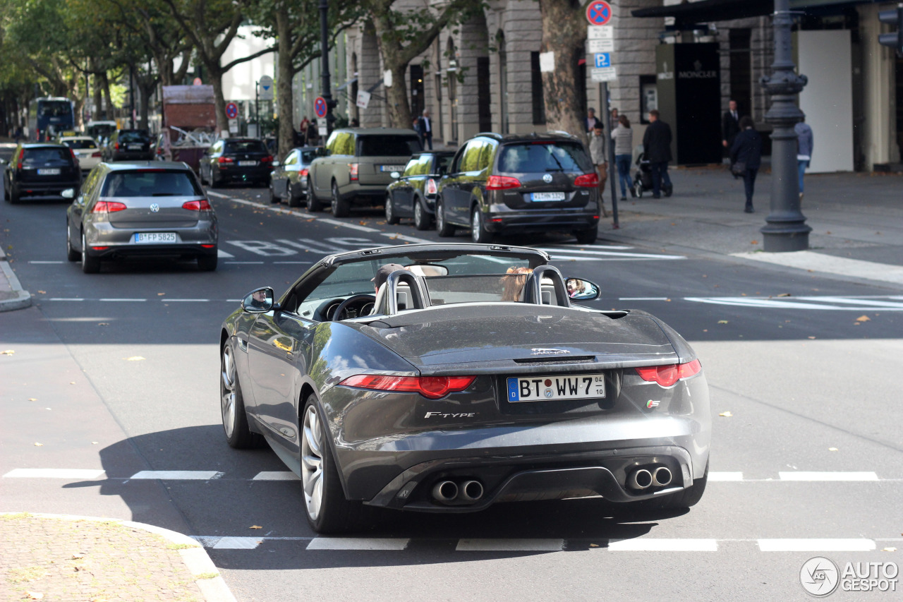 Jaguar F-TYPE S V8 Convertible