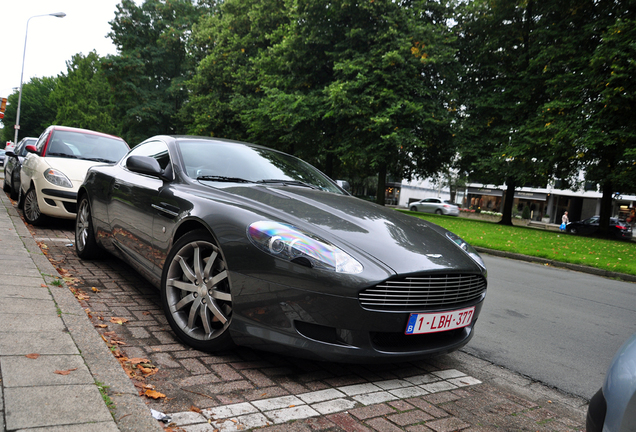 Aston Martin DB9