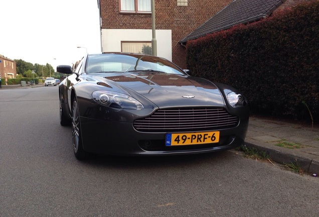 Aston Martin V8 Vantage