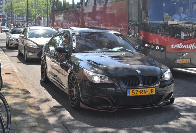 BMW M5 E60 2005