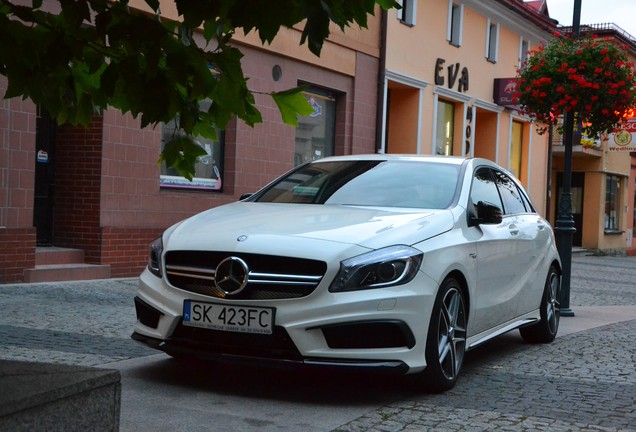 Mercedes-Benz A 45 AMG