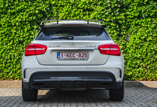 Mercedes-Benz GLA 45 AMG X156