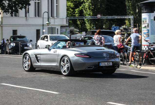 Mercedes-Benz SLS AMG GT Roadster