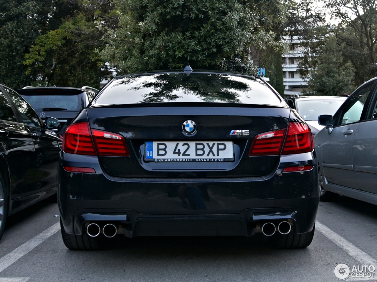 BMW M5 F10 2011