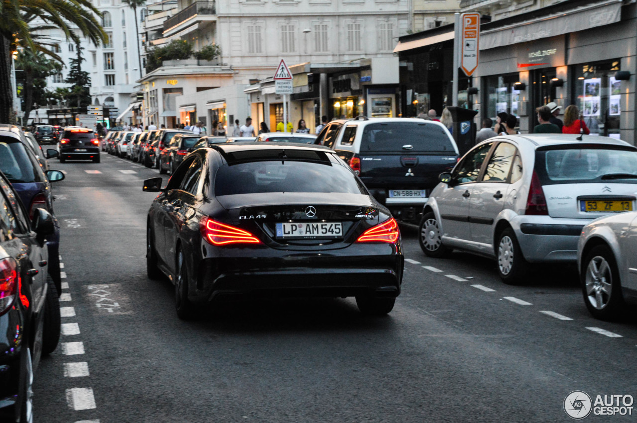 Mercedes-Benz CLA 45 AMG C117