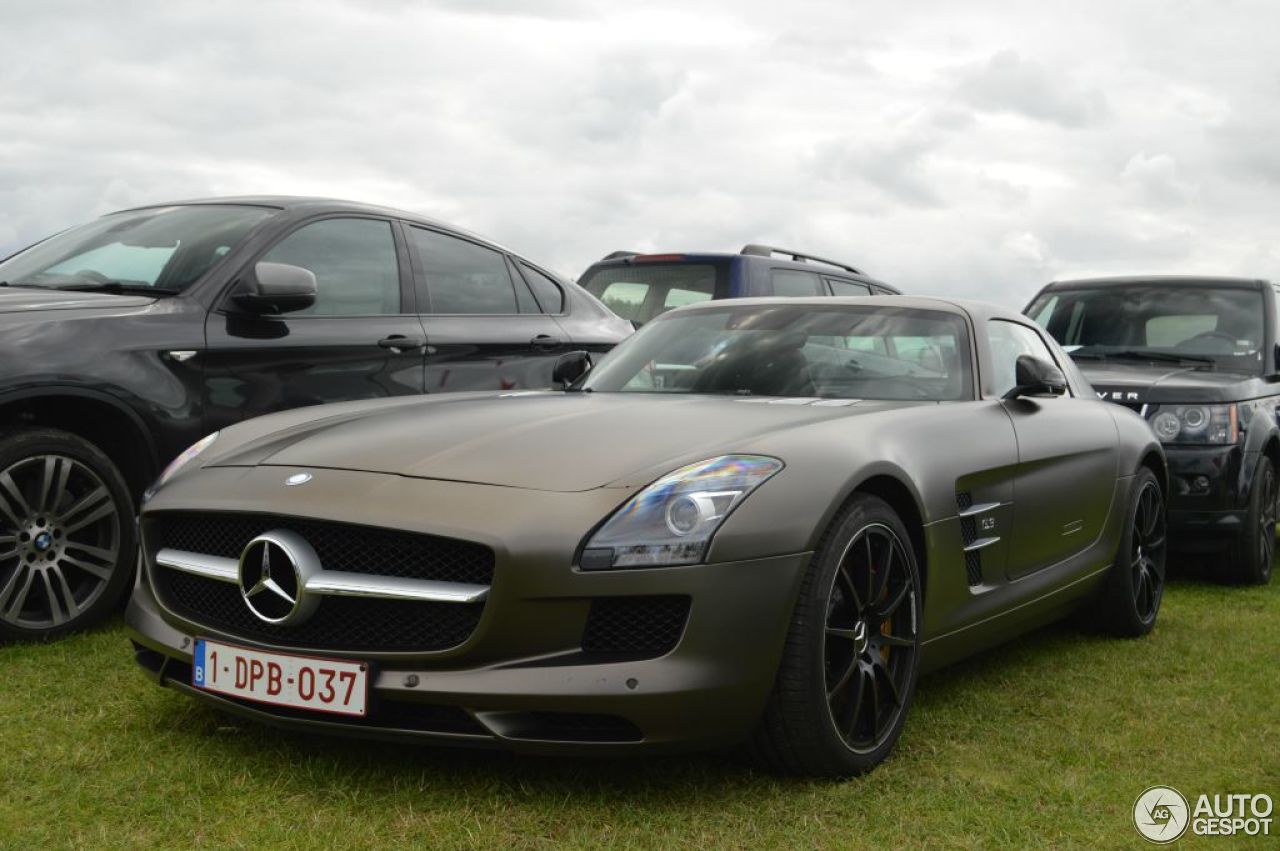 Mercedes-Benz SLS AMG