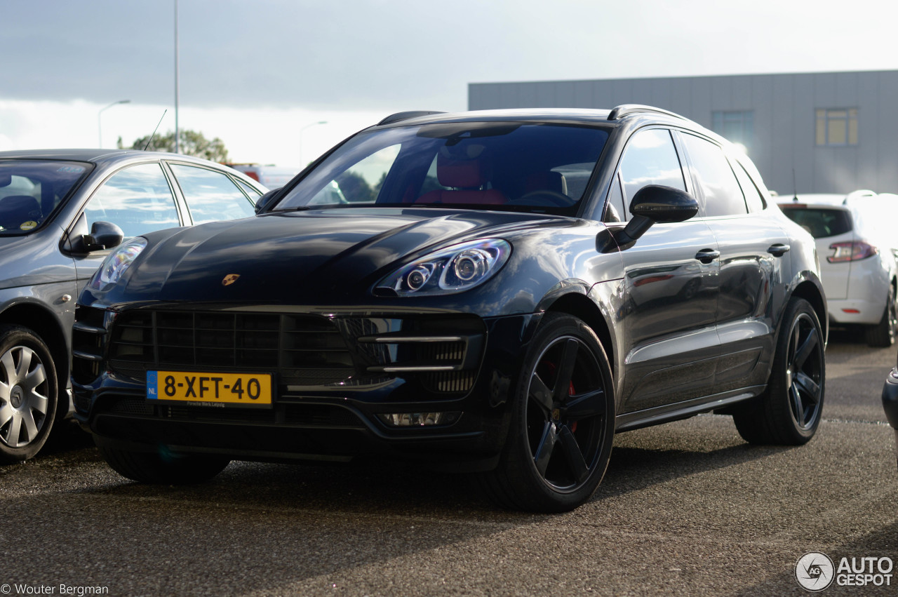 Porsche 95B Macan Turbo