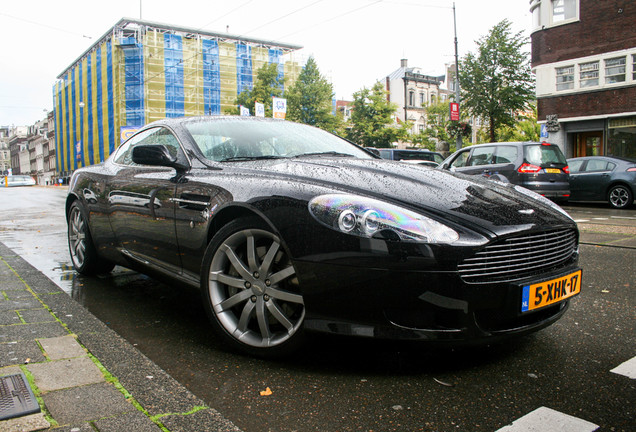 Aston Martin DB9