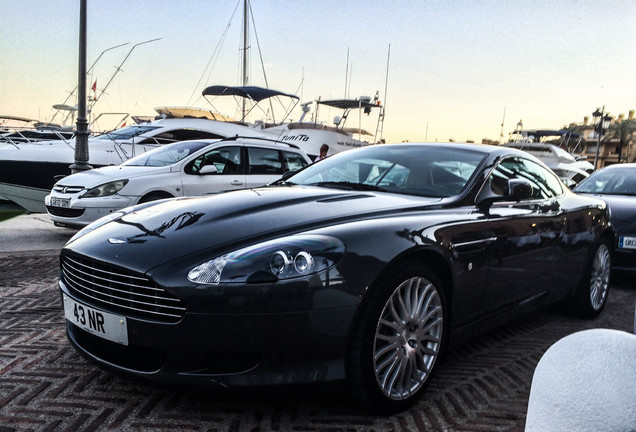 Aston Martin DB9