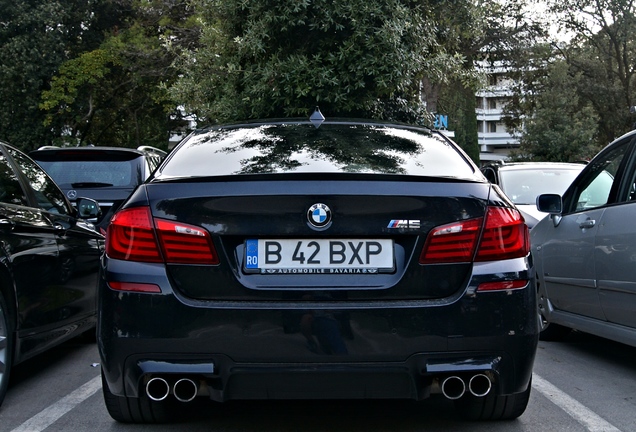 BMW M5 F10 2011