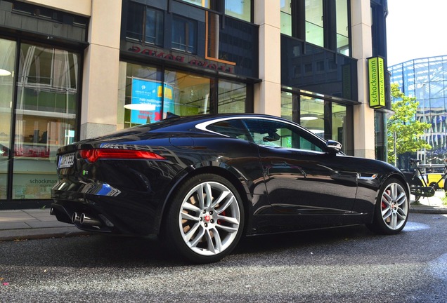 Jaguar F-TYPE R Coupé