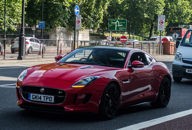 Jaguar F-TYPE R Coupé