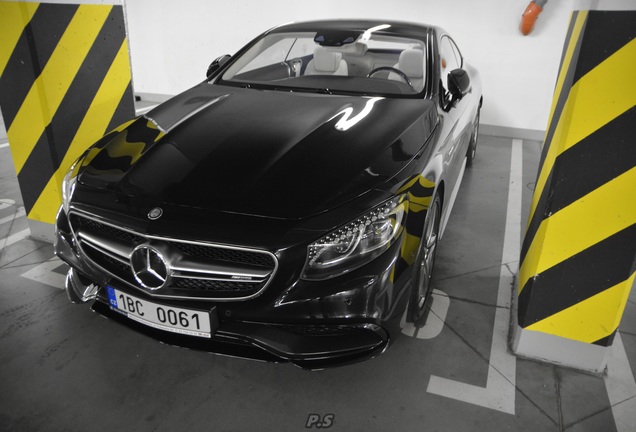 Mercedes-Benz S 63 AMG Coupé C217