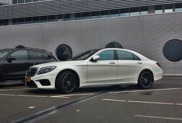 Mercedes-Benz S 63 AMG V222