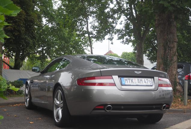 Aston Martin DB9