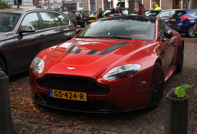 Aston Martin V12 Vantage S