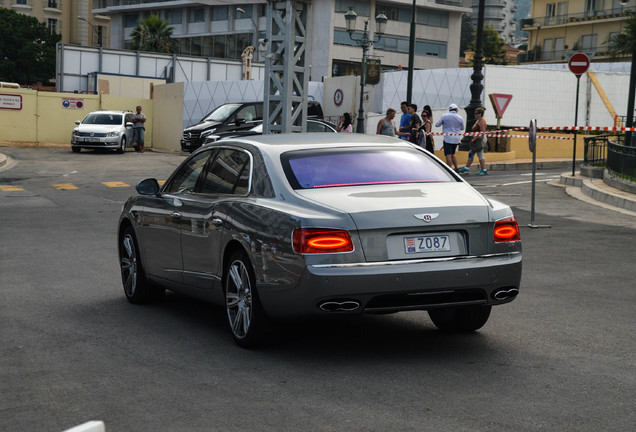 Bentley Flying Spur V8