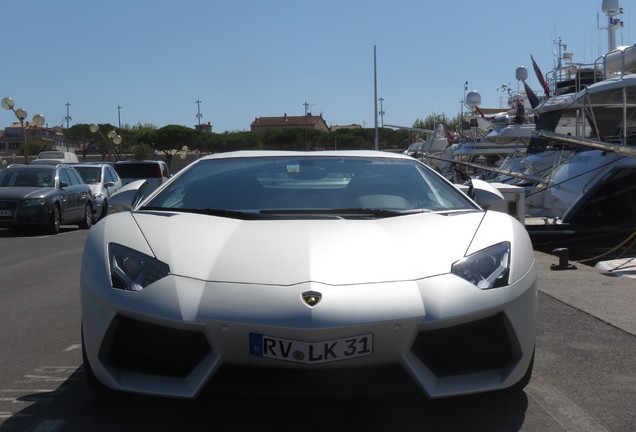 Lamborghini Aventador LP700-4