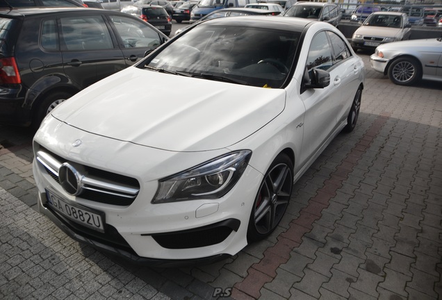 Mercedes-Benz CLA 45 AMG C117