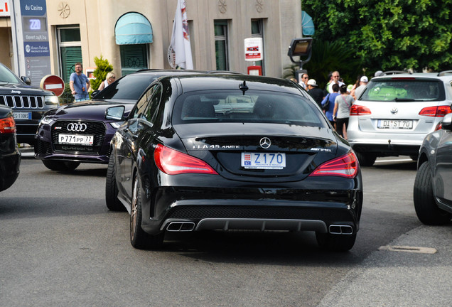 Mercedes-Benz CLA 45 AMG C117