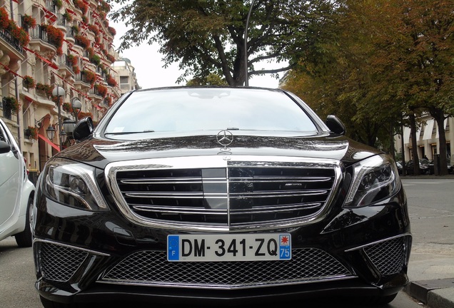 Mercedes-Benz S 65 AMG V222