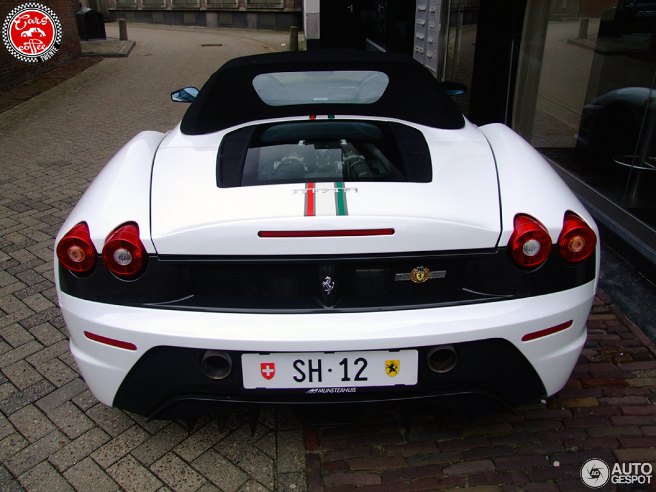 Ferrari Scuderia Spider 16M