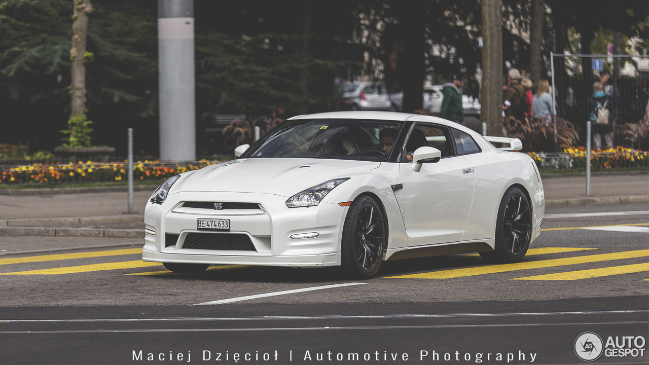 Nissan GT-R 2011