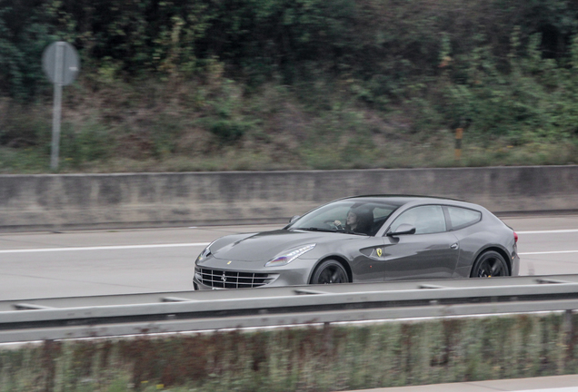 Ferrari FF