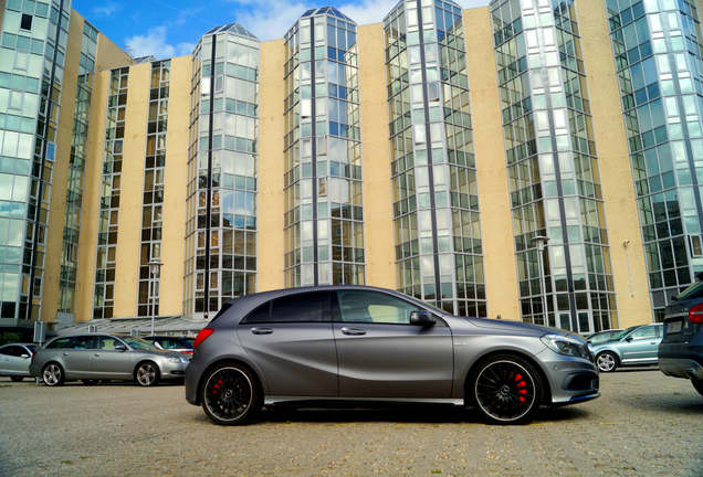 Mercedes-Benz A 45 AMG