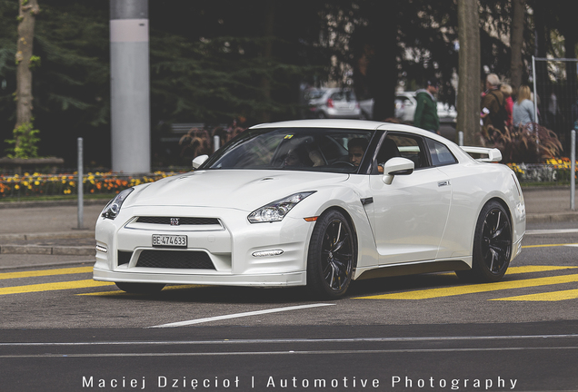 Nissan GT-R 2011