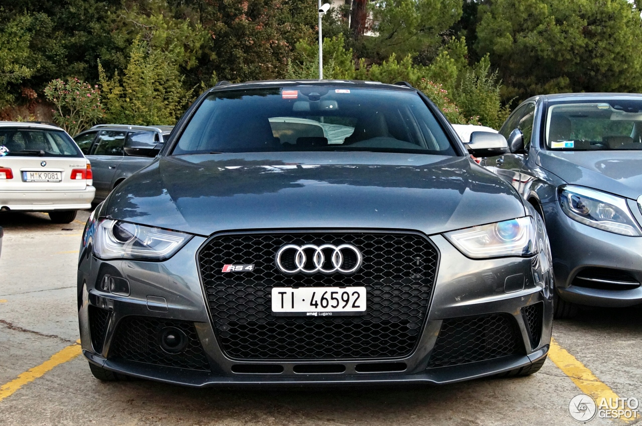 Audi RS4 Avant B8