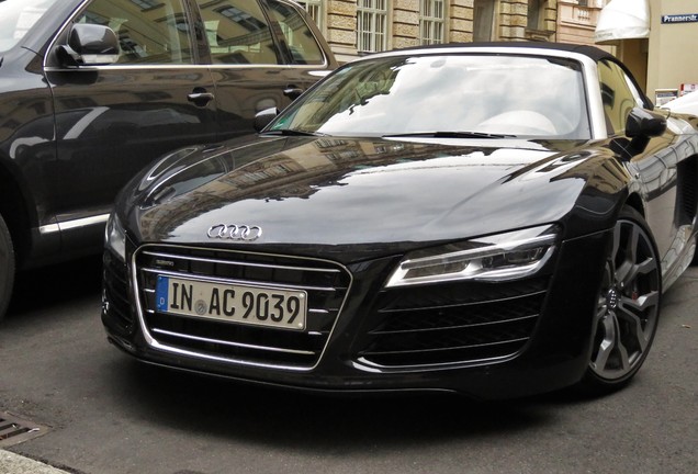 Audi R8 V10 Spyder 2013