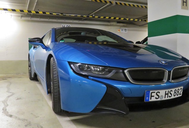 BMW i8