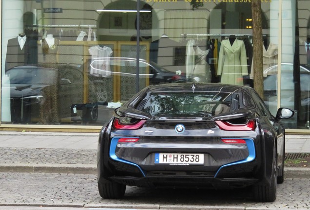 BMW i8