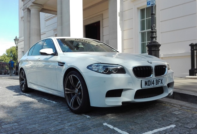 BMW M5 F10 2011