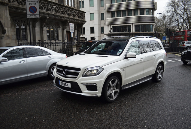 Mercedes-Benz GL 63 AMG X166