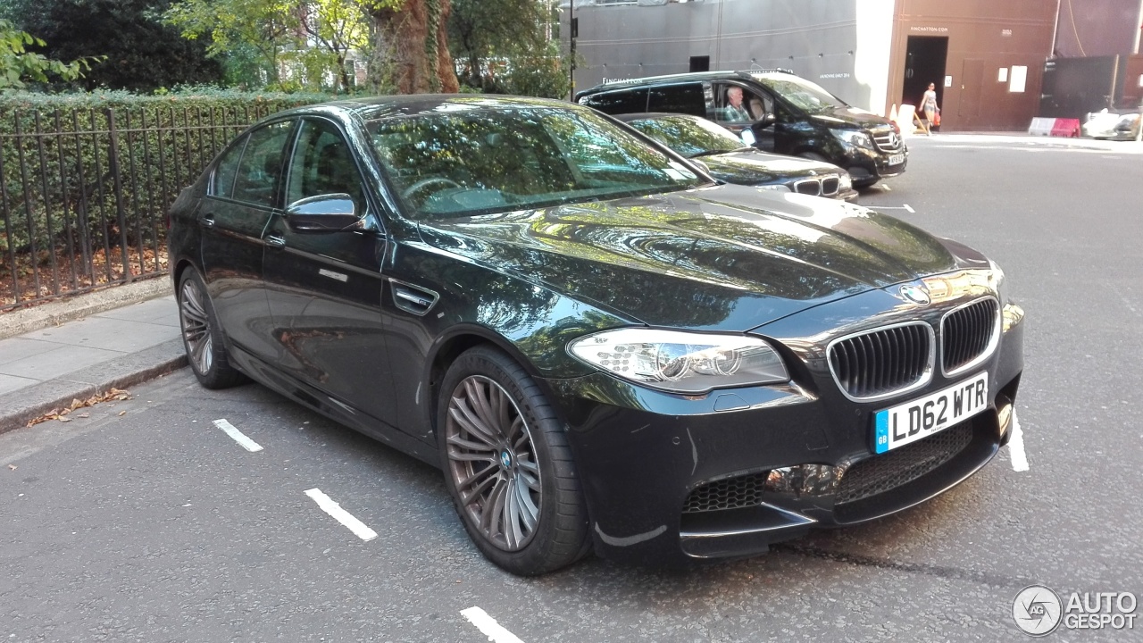 BMW M5 F10 2011