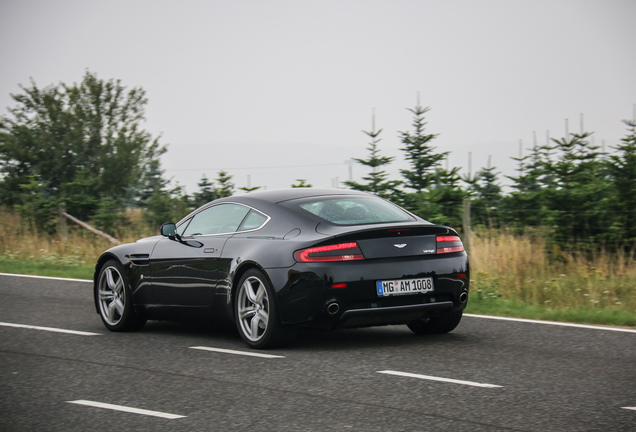 Aston Martin V8 Vantage