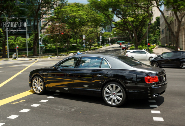 Bentley Flying Spur V8