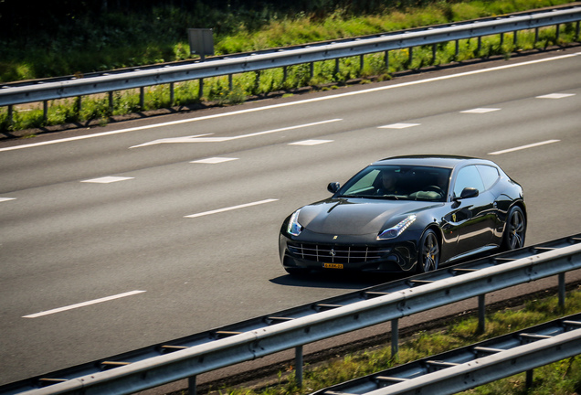 Ferrari FF