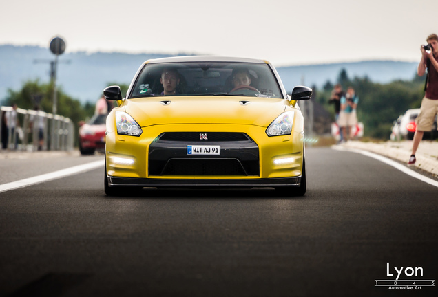 Nissan GT-R 2011