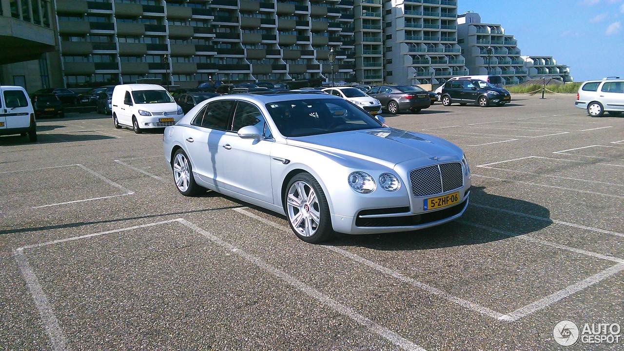 Bentley Flying Spur V8