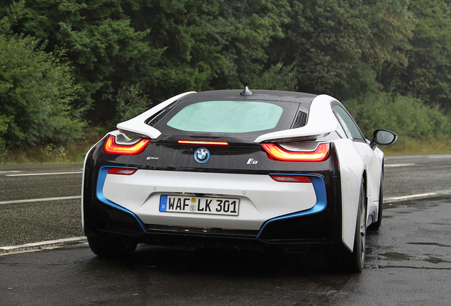 BMW i8