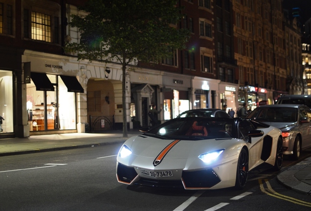 Lamborghini Aventador LP700-4 Roadster